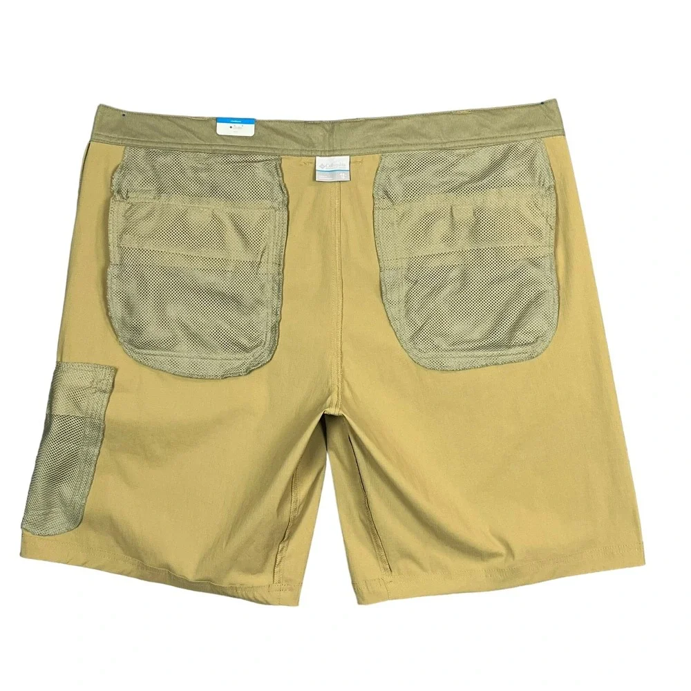 Columbia Men's Chino Shorts Size 42 Tan Khaki Nylon Omni Shield Moisture-wicking